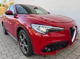 Alfa Romeo Stelvio Super Aut.Leder,PDC,Navi,Xenon,19''Euro6 - Alfa Romeo in Köln