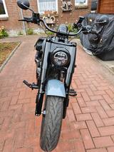 Indian Chief Bobber Dark Horse Stealth Gray  - INDIAN CHIEF BOBBER DARK HORSE