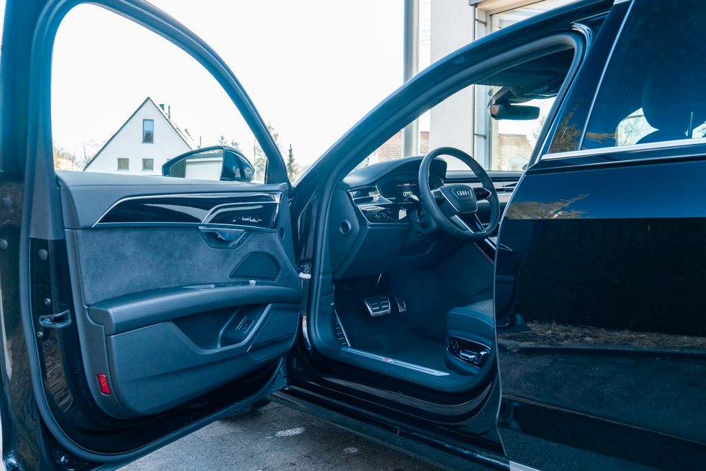 AUDI A8 50TDI LANG/ STANDHZG./ 21"/ S-LINE/ FOND TV AUDI A8 50TDI LANG/ STANDHZG./ 21"/ S-LINE/ FOND TV