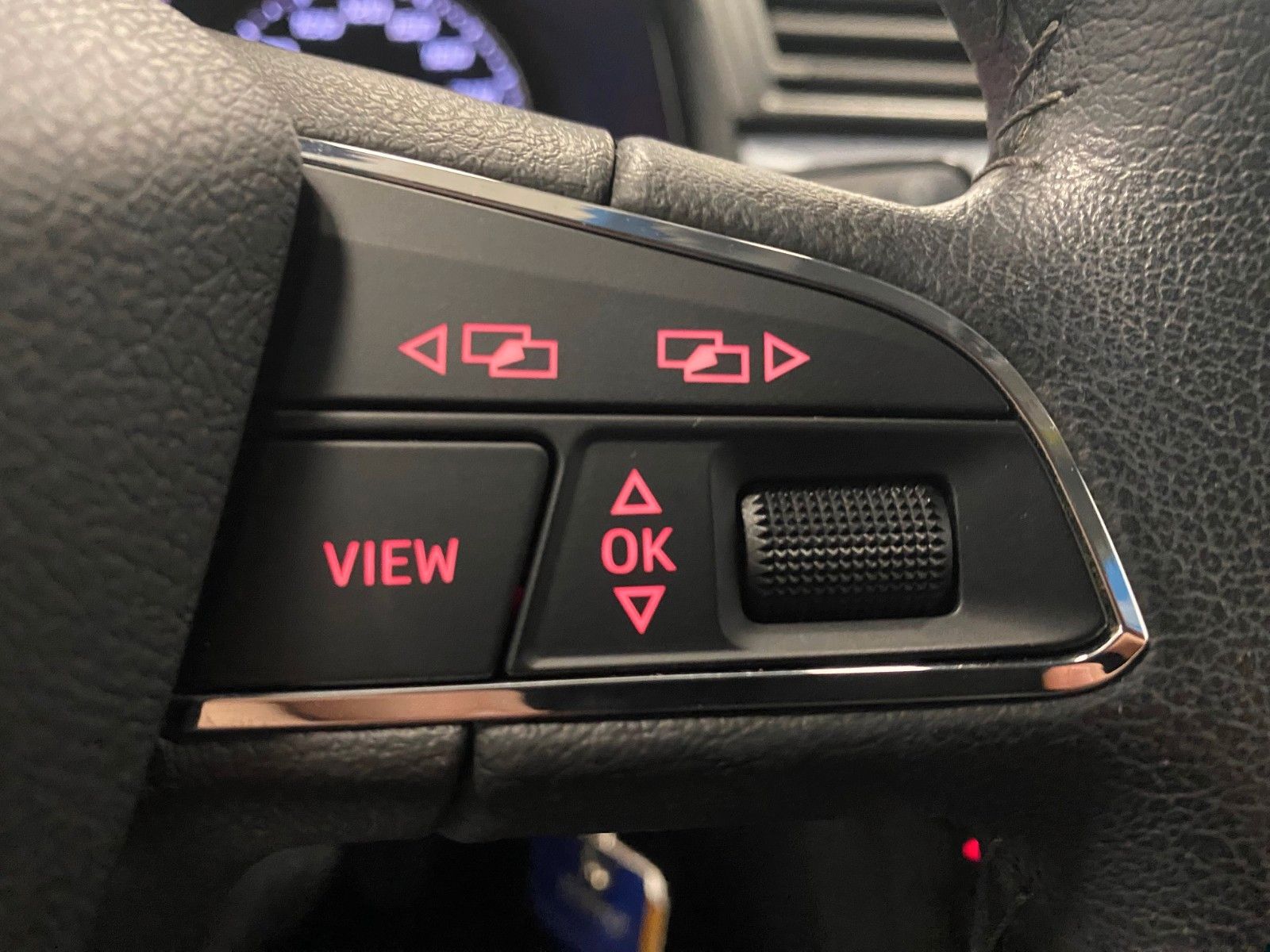 Fahrzeugabbildung SEAT Arona 1.0 TSI Style+EINPARKHILFE+TEMPOMAT+17"ALU