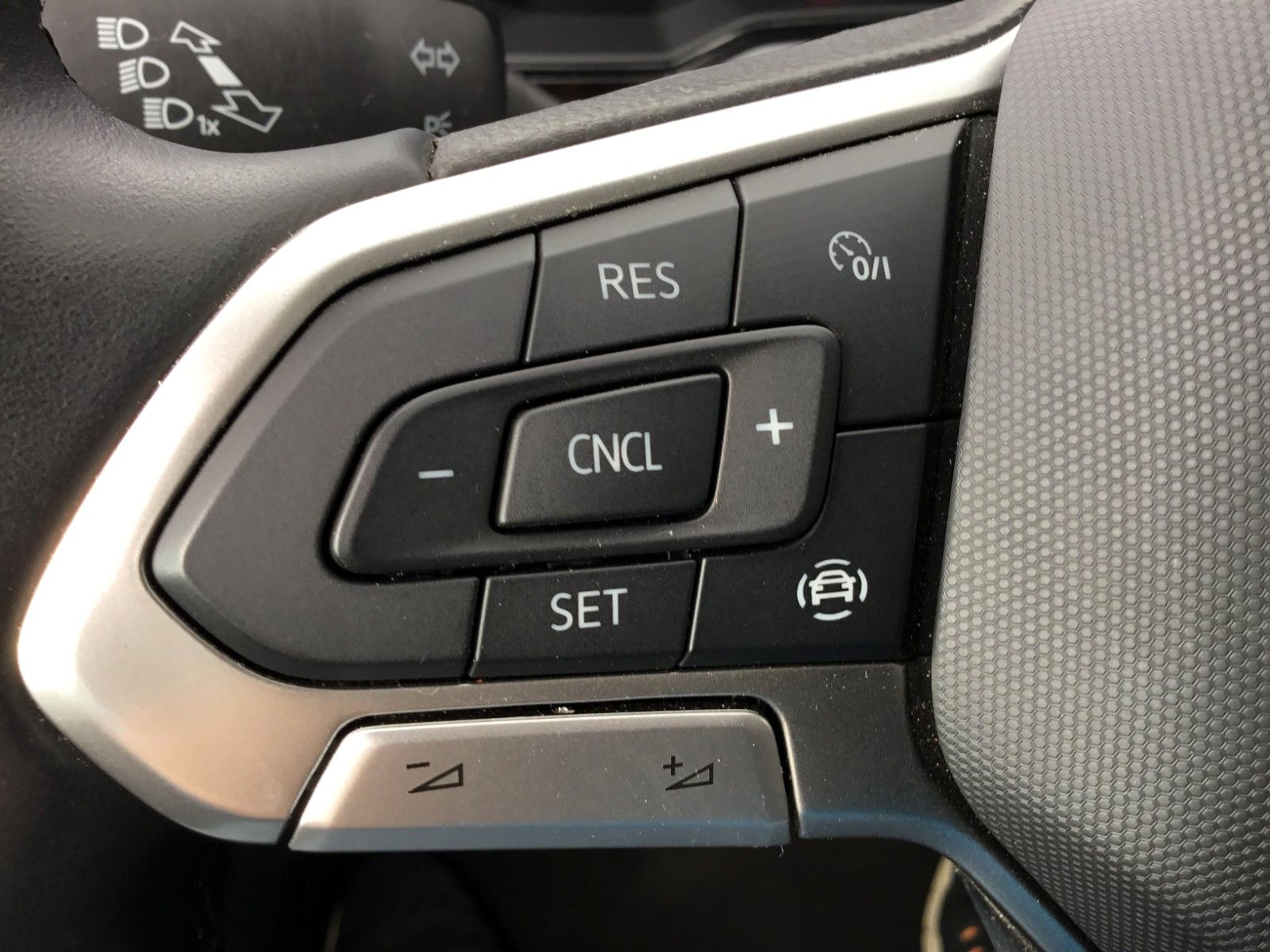 Fahrzeugabbildung Volkswagen Taigo 1.0 TSI Life+LED+App Connect+Kamera