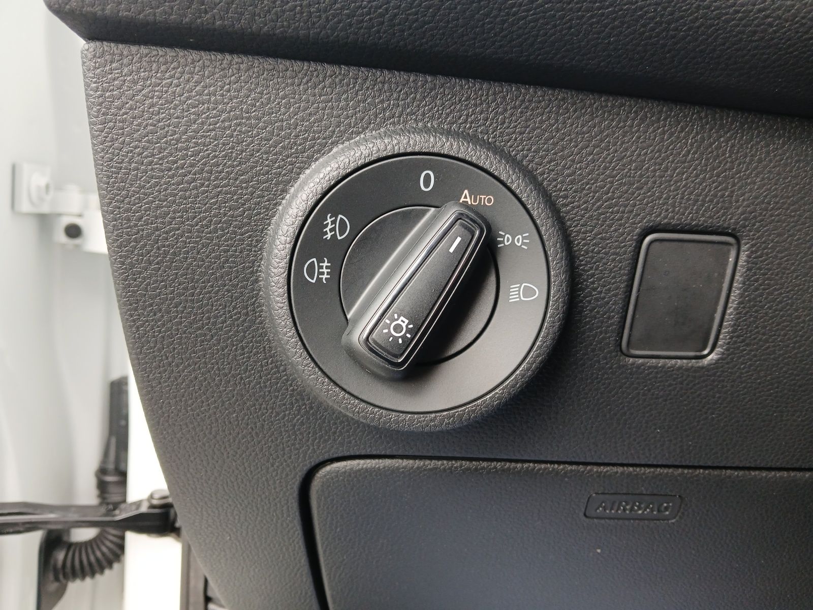 Fahrzeugabbildung CUPRA Ateca TSI DSG 4Drive LED AHK Navi AID ACC RFK be
