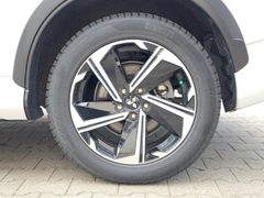 Fahrzeugabbildung Eclipse Cross Plus Select Black Hybrid 4WD