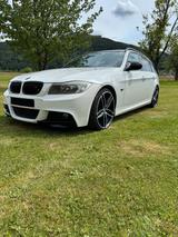 BMW 320D M Paket ab werk - BMW 320 aus 2009: Kombi