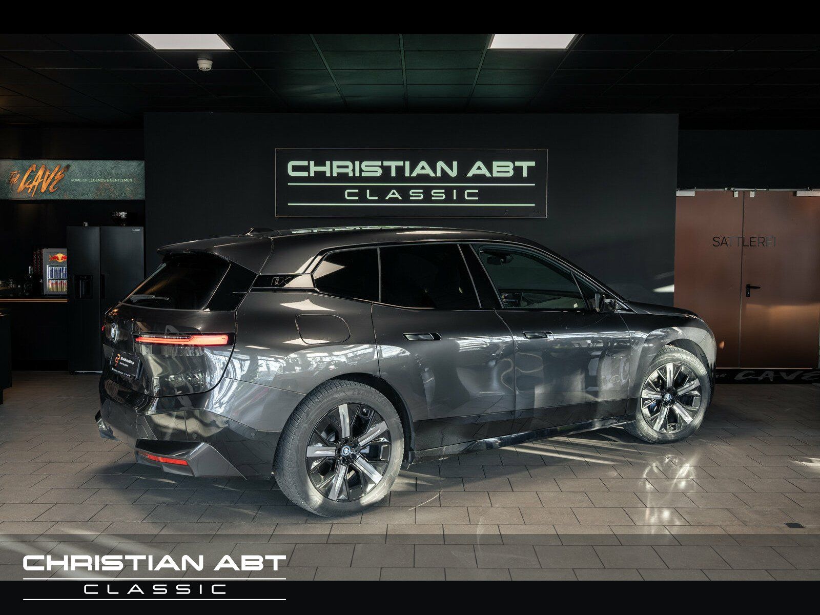 Fahrzeugabbildung BMW iX M60 Head-up * Surround-View * 22 Zoll