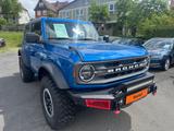 Ford Bronco big bend - blaue Ford Bronco