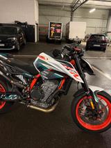 KTM Duke 890 R Editon - KTM 890 DUKE