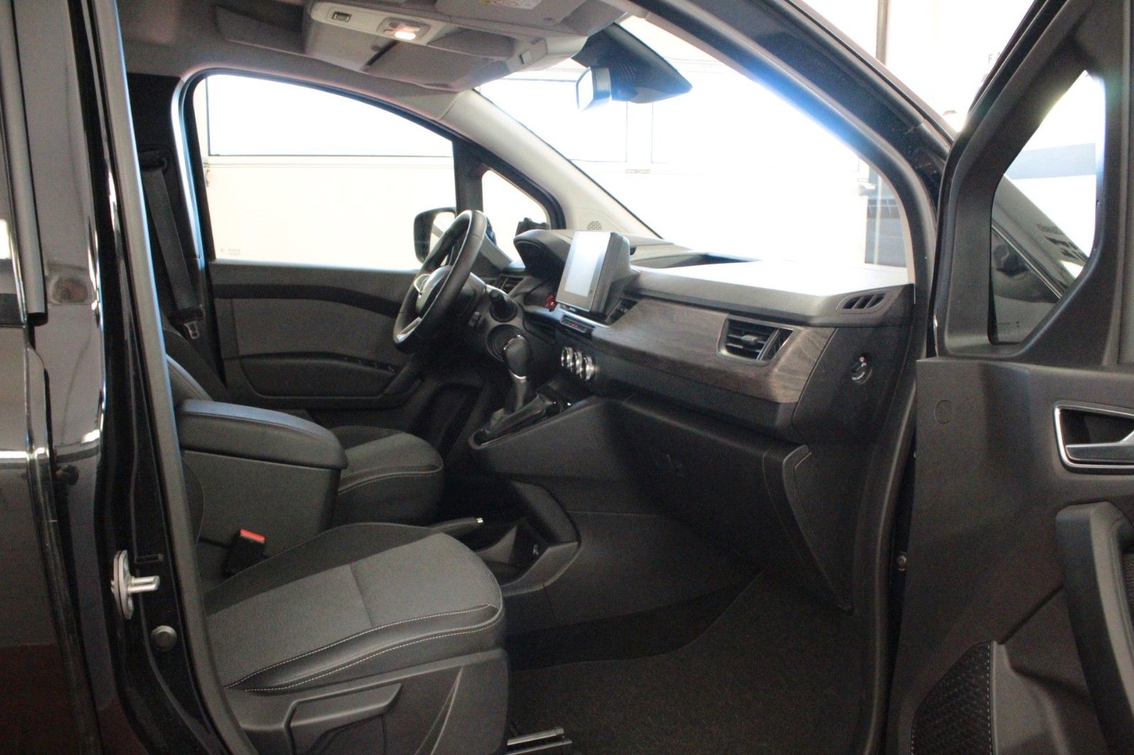 Fahrzeugabbildung Renault Kangoo Tce 130 EDC Techno*Sitzhzg*