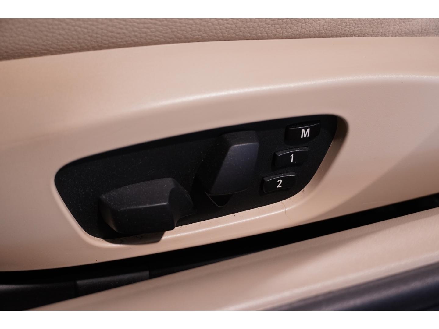 BMW 330 i Cabrio Memo Comfortpak. Leder 19''HIFI Key