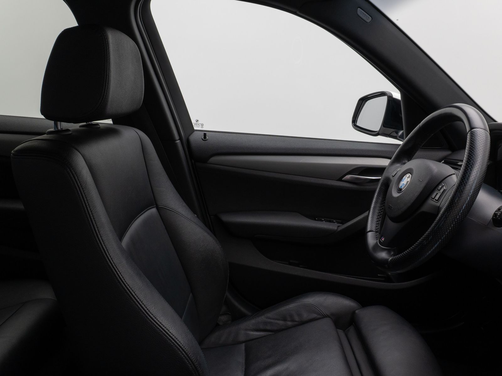 Fahrzeugabbildung BMW X1 sD18i M Sport Navi SitzhzgPDC Xenon AHK 8fach