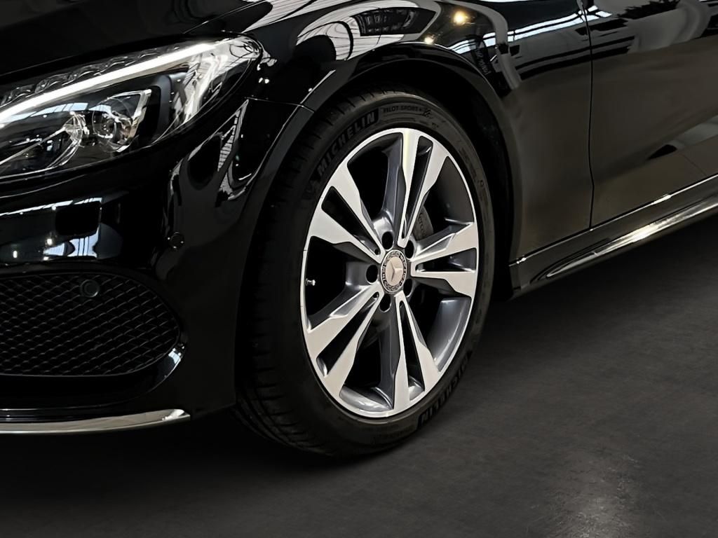Fahrzeugabbildung Mercedes-Benz C 180 Coupé AMG AHK Navi LED SHZ KAM
