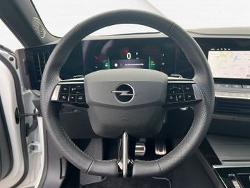 Fotografie 10 des Opel Astra L Lim GS Automatik Alcantara Schiebedach