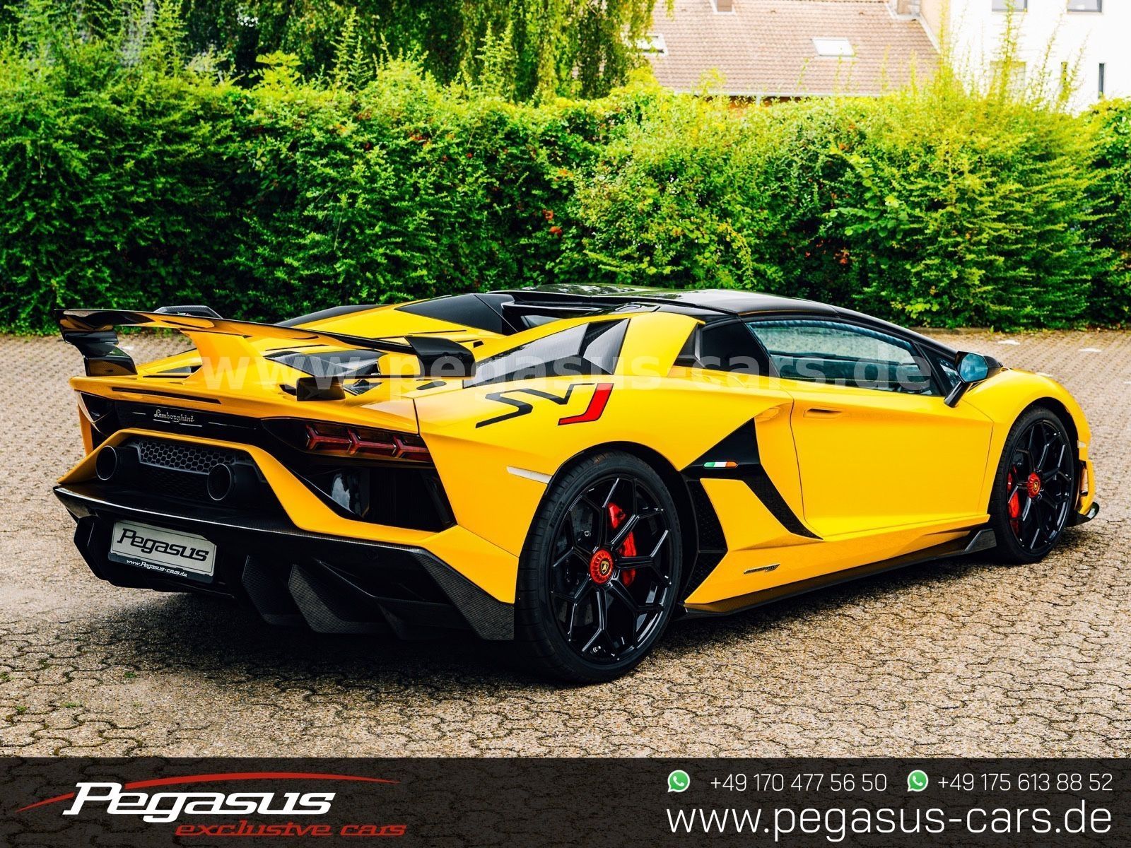 LAMBORGHINI Aventador - 5