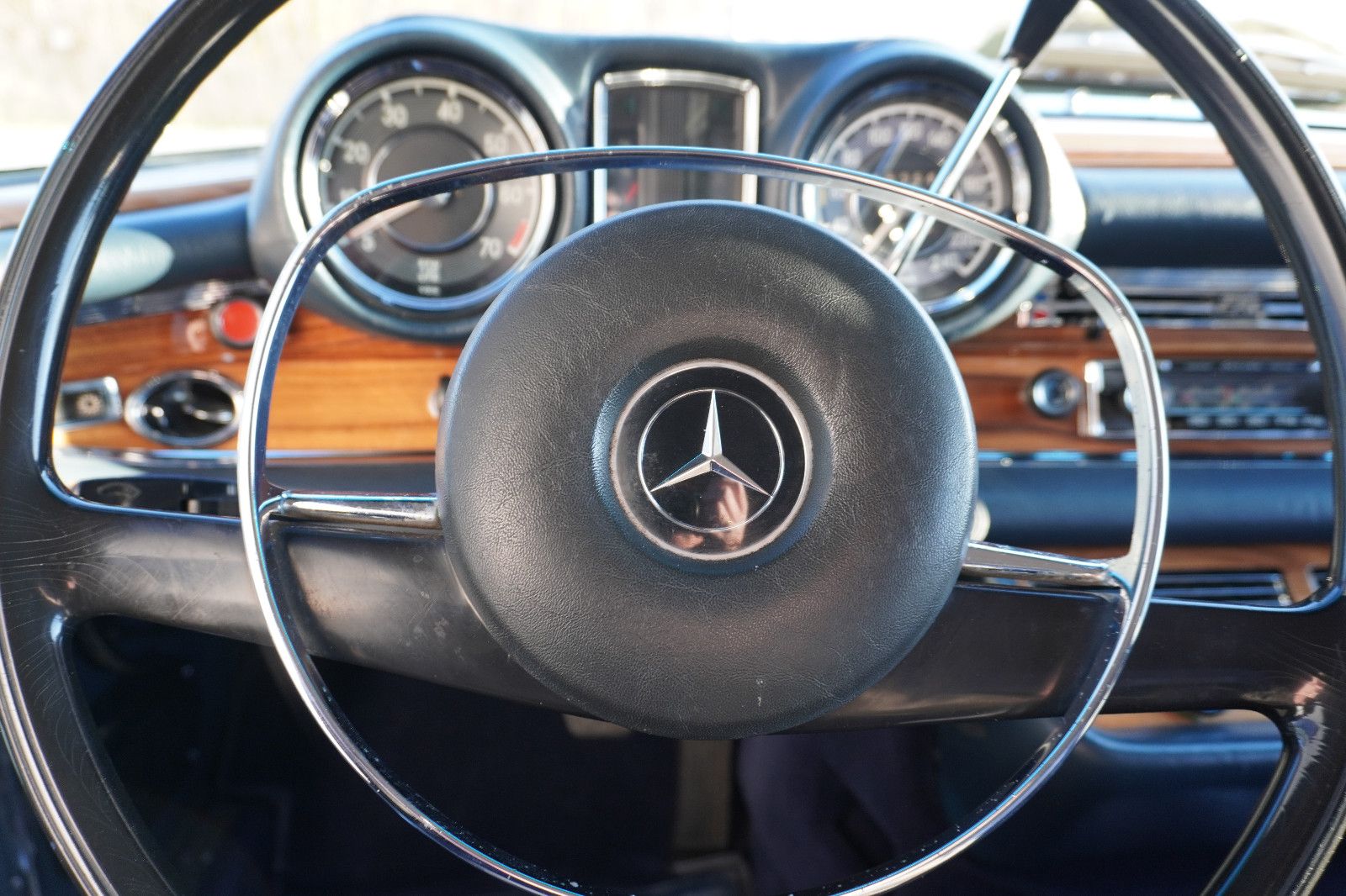 Fahrzeugabbildung Mercedes-Benz 280 SE 3,5 Cabriolet