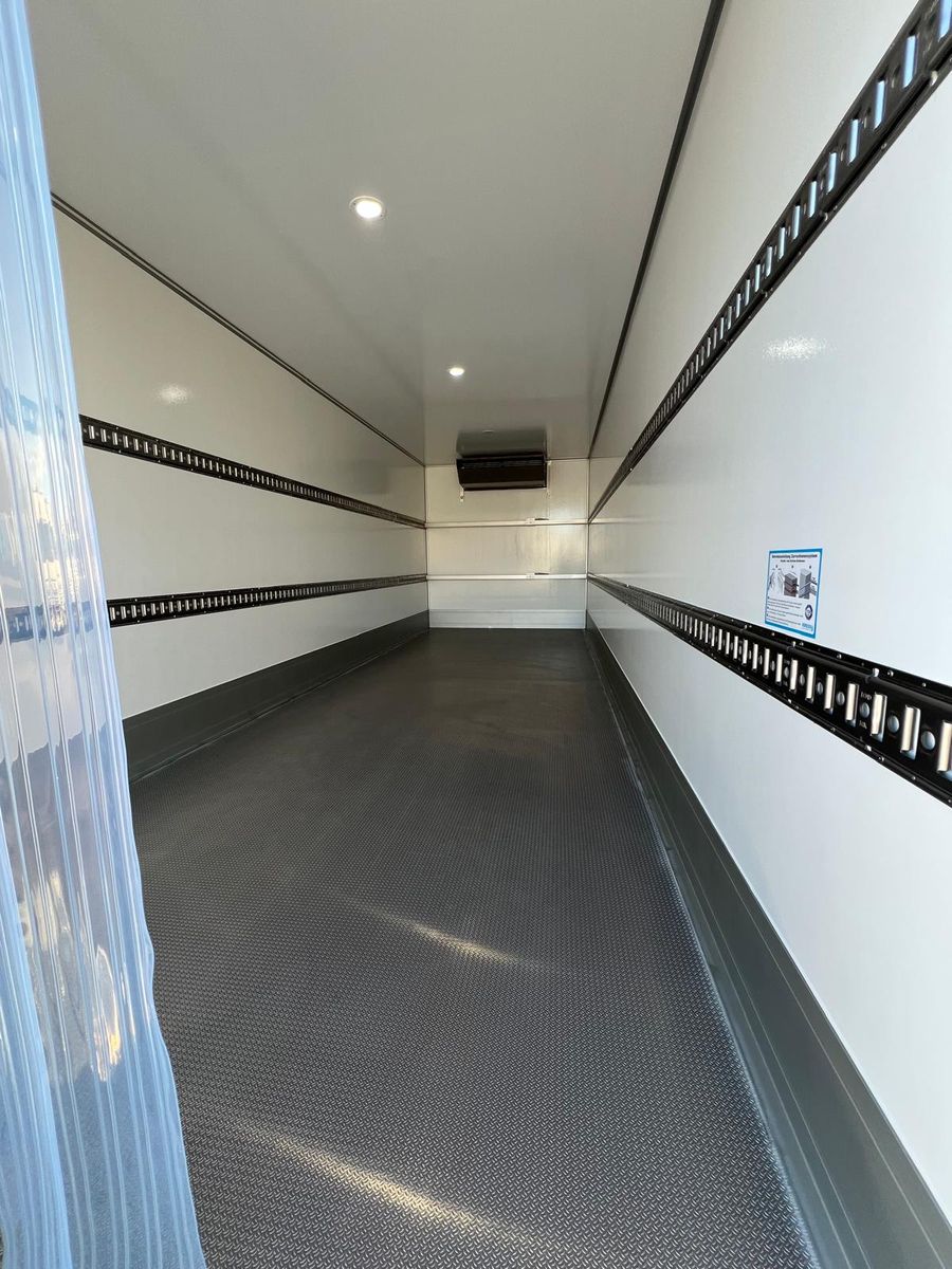 Fahrzeugabbildung DAF FA XB 310 18t Kress Kühlaufbau