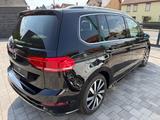 Volkswagen Touran Highline R-Line/LED/Navi/kein Mietwagen - : Van, Mietwagen