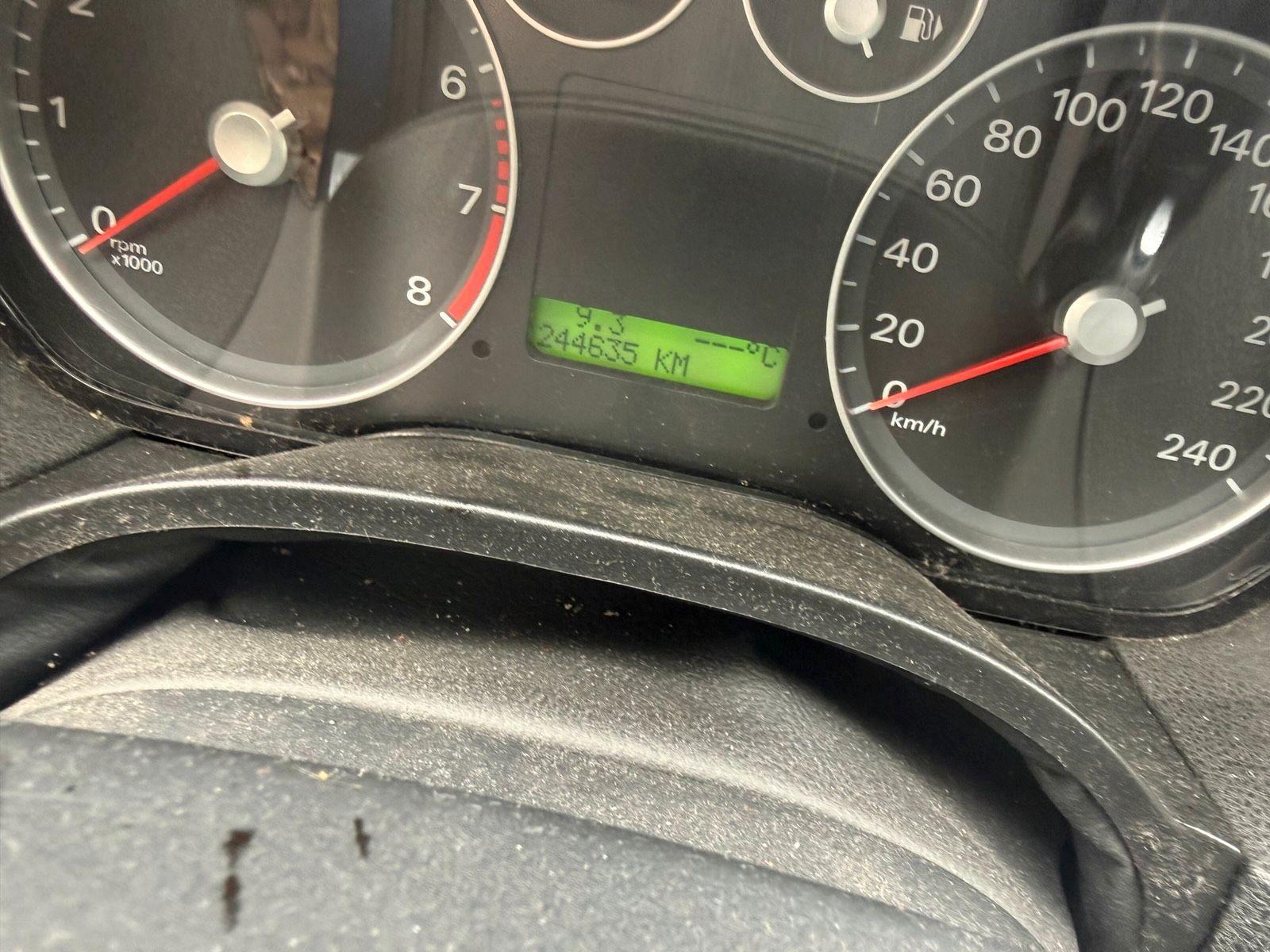 Ford Focus 2006 — photo 5
