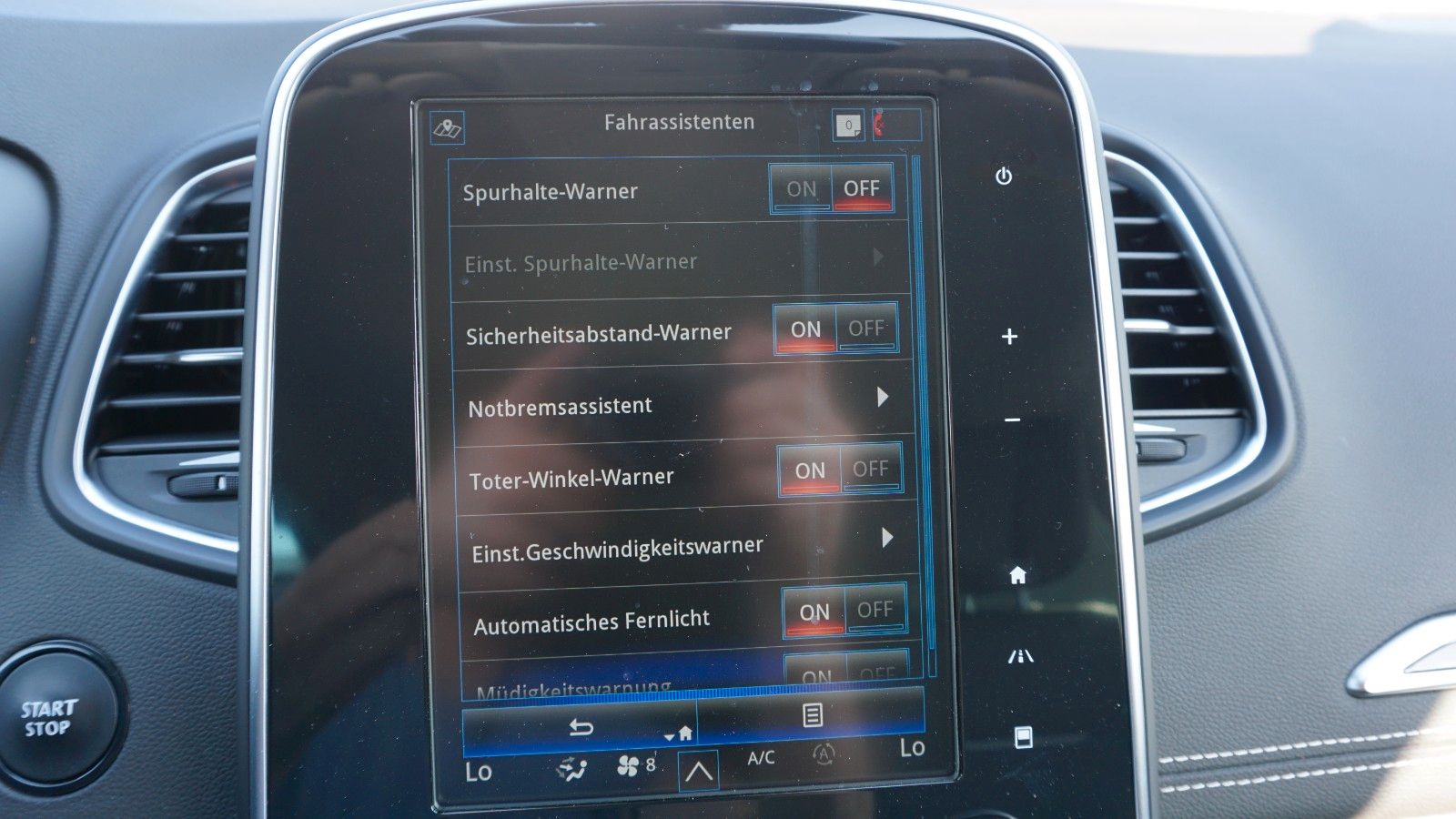 Fahrzeugabbildung Renault Renault Scenic IV Grand Techno, Kamera, LED