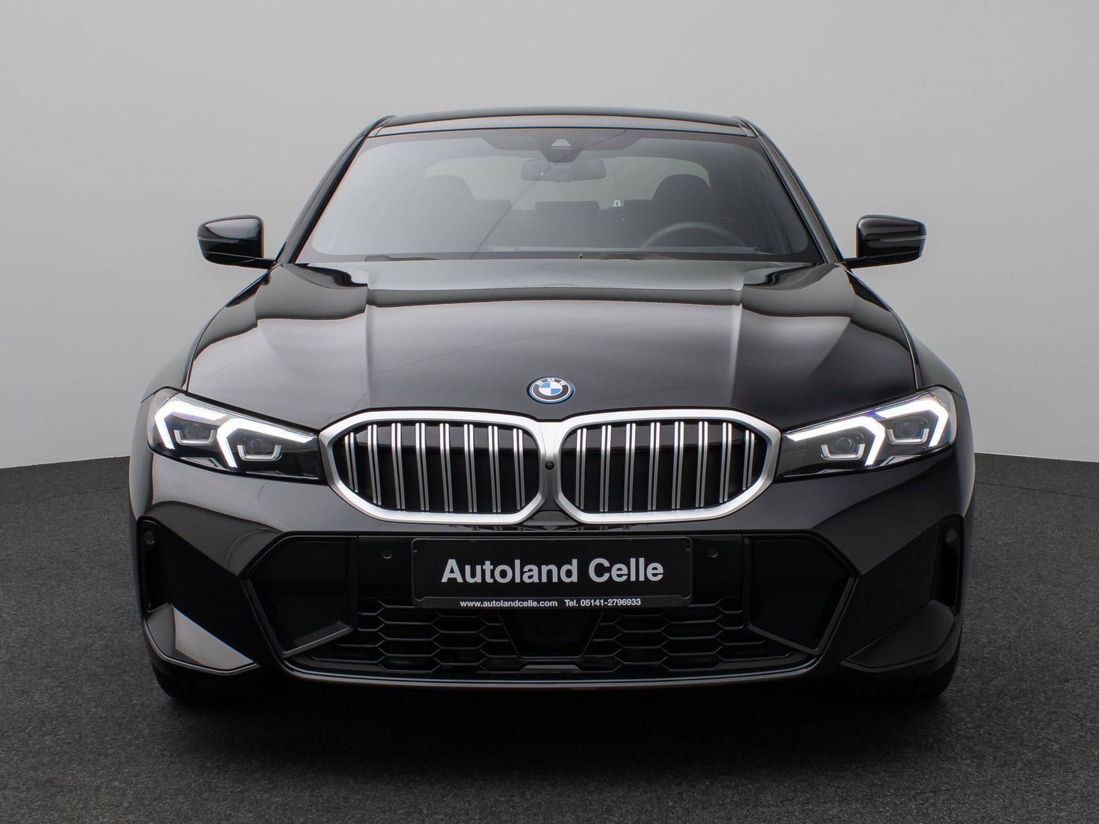 Fahrzeugabbildung BMW 330e M Sport 360°HUD DAB H/K Alarm ParkAs 19Zoll