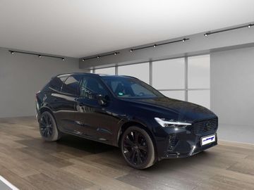 Volvo XC60 Plus Black Edition Recharge Plug-In Hybrid 