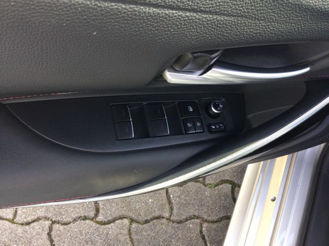 Corolla Touring Sports 2.0 Hybrid Lounge PANO