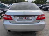 Mercedes-Benz E 200  CGI BlueEfficiency TEMP*PDC*SHZ*BLUETOOTH - Mercedes-Benz E-Class aus 2009