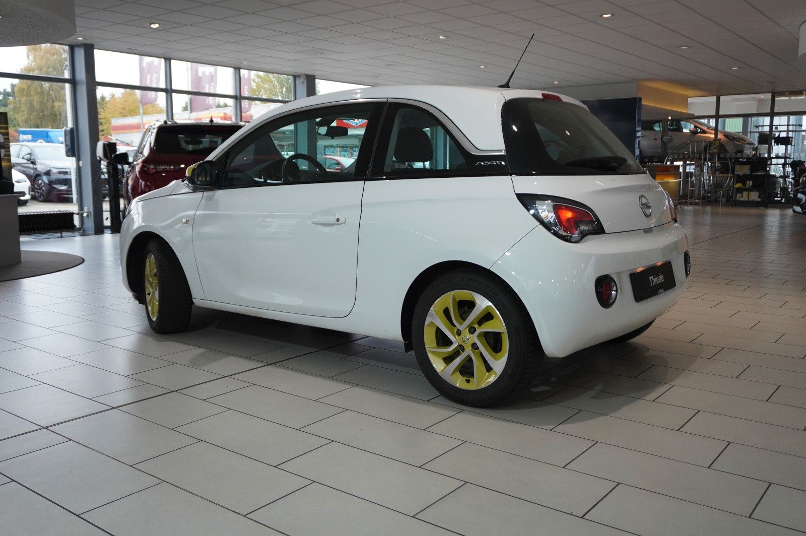 Fahrzeugabbildung Opel Adam 1.2 JAM KLIMA/SPORT/TEMP./USB/CITY/TOUCH