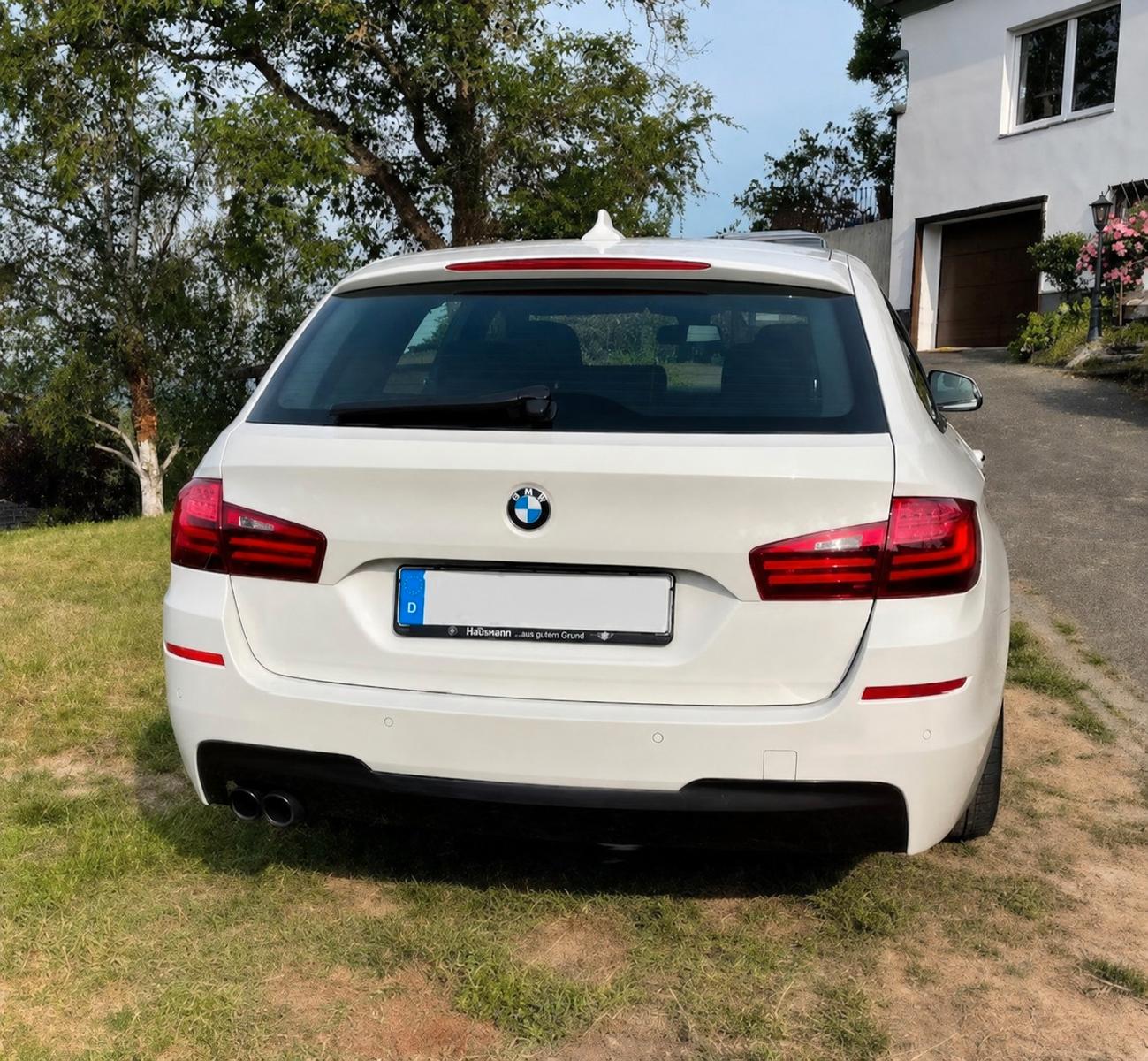 BMW 530d xDrive Touring /M Paket/AHK/Pano/8-fach 