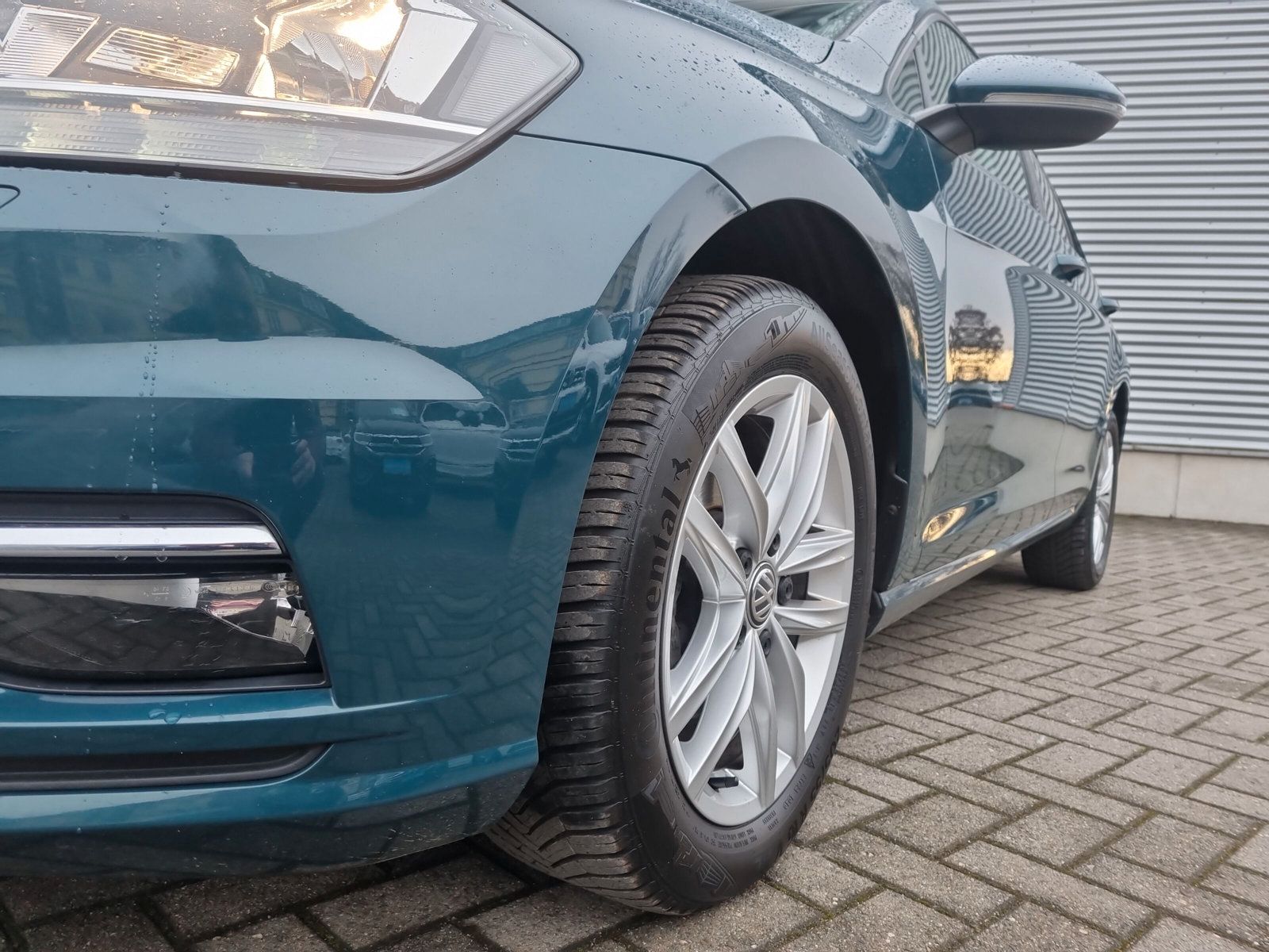 Fahrzeugabbildung Volkswagen Golf VII 1.0 TSI DSG APP NAVI ACC