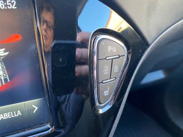 Bild 14 Opel CORSA COLOR EDITION WINTERPAKET PARKPILOT