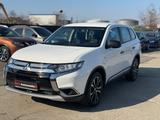 Mitsubishi Outlander Basis 2,0 AHK (66000km) Garantie - Mitsubishi Gebrauchtwagen in Hannover