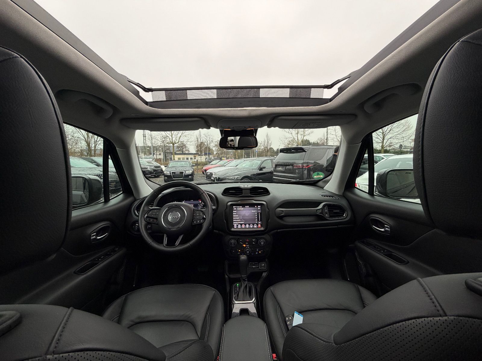 Fahrzeugabbildung Jeep Renegade Longitude Mild-Hybrid FWD/PANO/NAVI/KAM