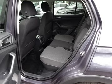 Fotografie 6 des VW T-Cross 1.0 TSI Life DSG*Navi*RFK*Travel*LaneAss