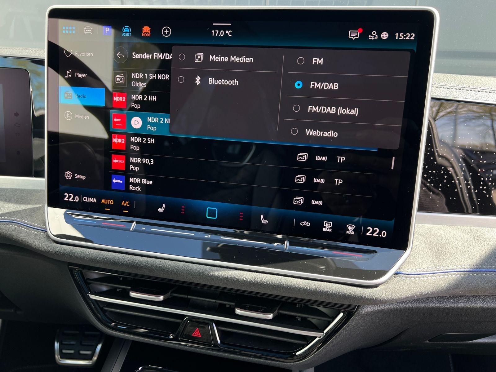Fahrzeugabbildung Volkswagen Passat Variant R-Line 2.0 TDI DSG 4MOTION *AHK,