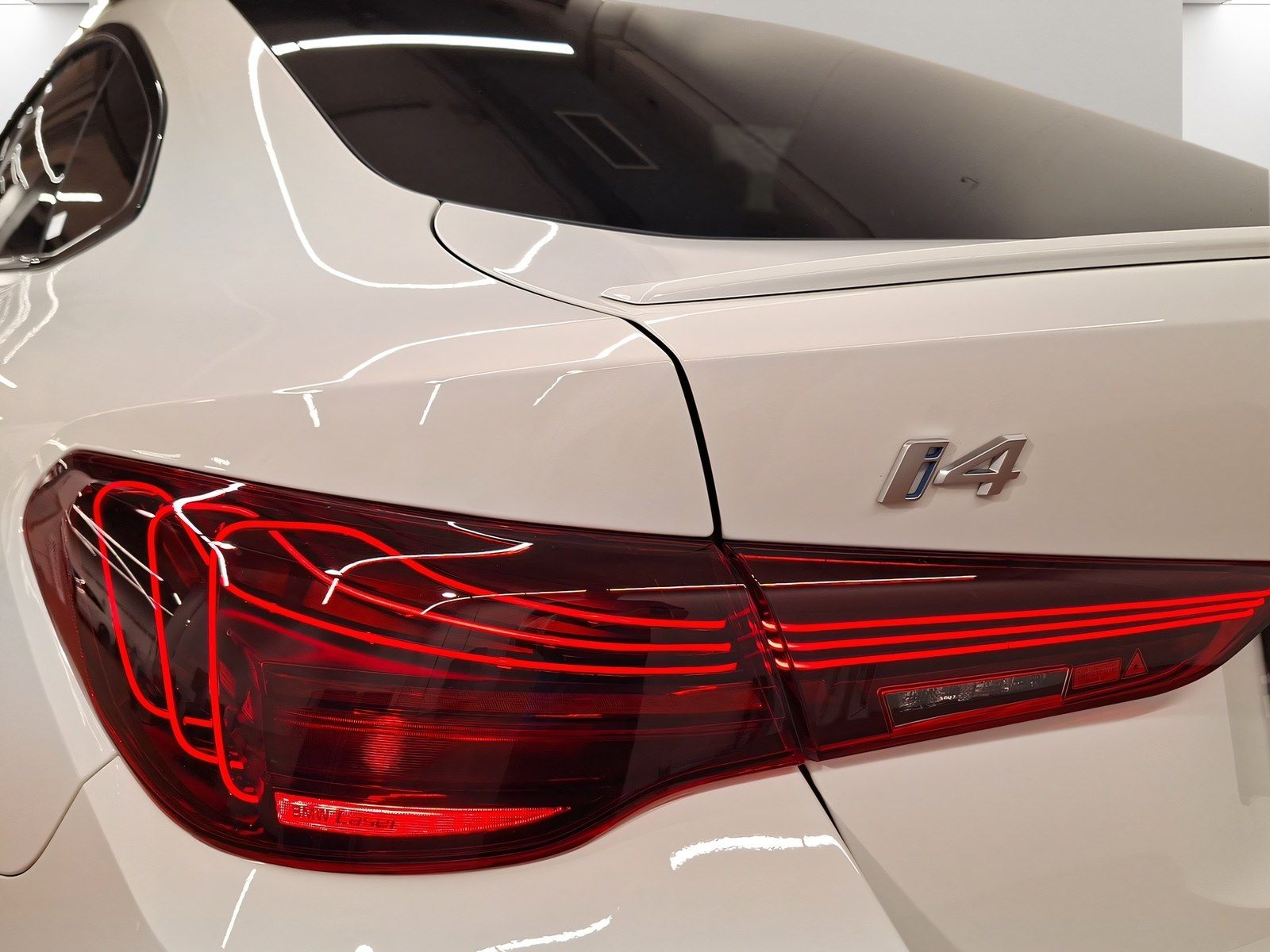 BMW i4 - Bild 10
