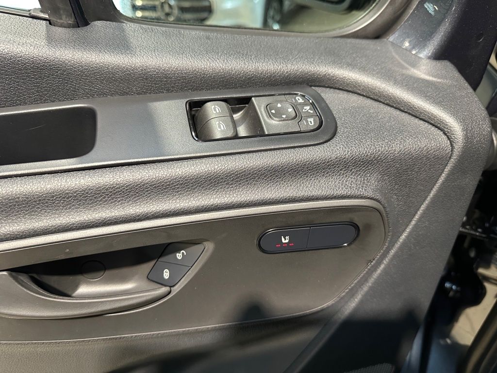 Fahrzeugabbildung Mercedes-Benz Sprinter 319 CDI Kasten PRO Standard 360 AUT LED