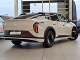 Kia EV4 Fastback 150 kW Earth ACC 360°KAM RFK NAVI - mit Elektro-Antrieb: Weiß, Geländewagen