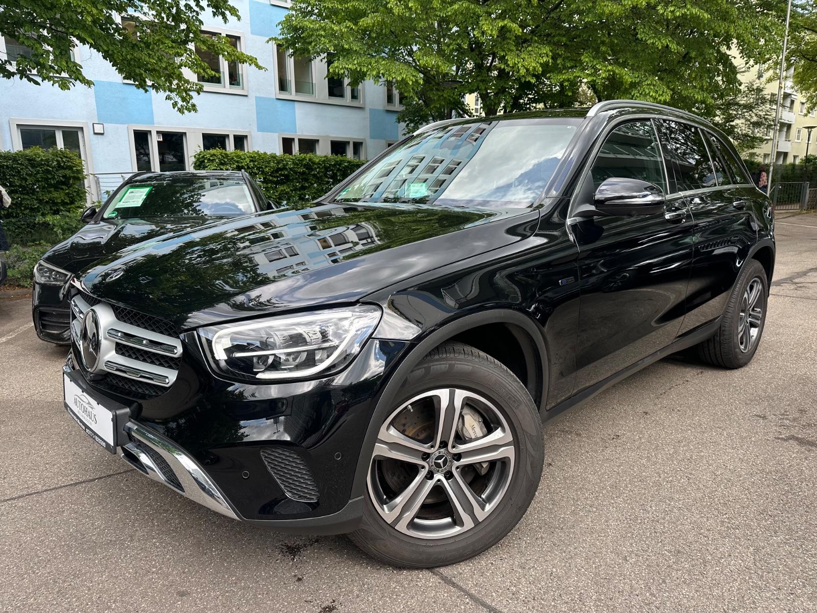 Mercedes-Benz GLC 300 de 4Matic AMG *ACC*LED*Panorama*Leder*