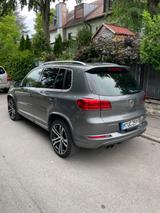 Volkswagen Tiguan 1.4 TSI Sport * R-Line * AUTOM. * TÜV neu - VW Tiguan Gebrauchtwagen in München