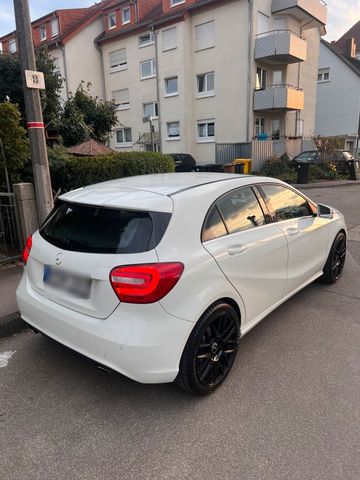 MERCEDES-BENZ A 180