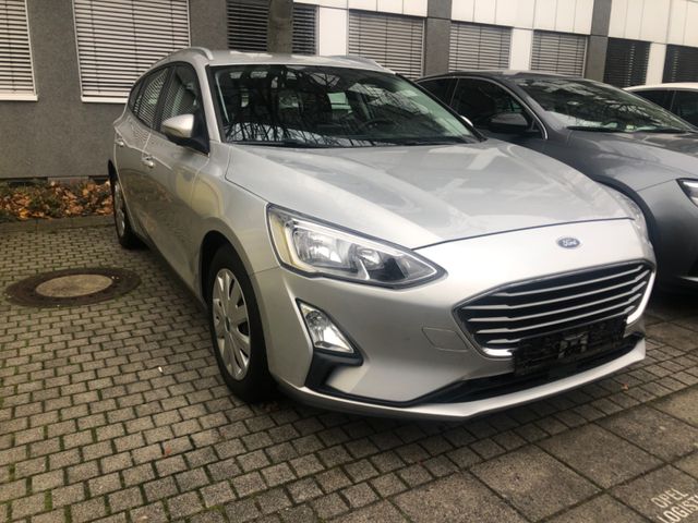 Ford Focus Turnier Cool & Connect,LED,Kamera,1.Hd,top