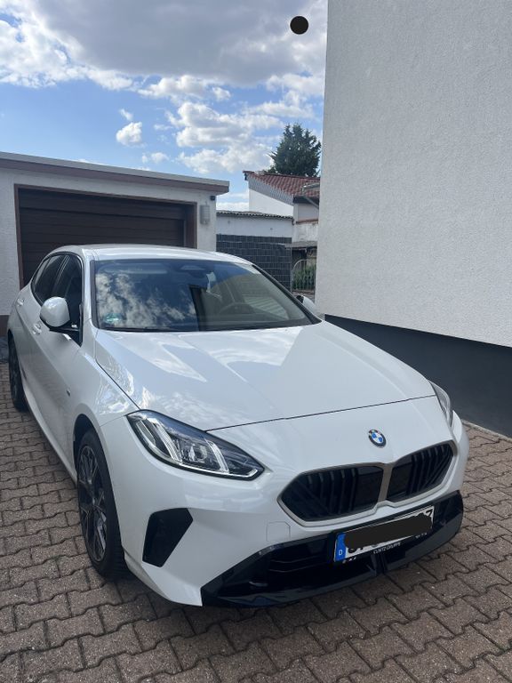 Image of BMW 120