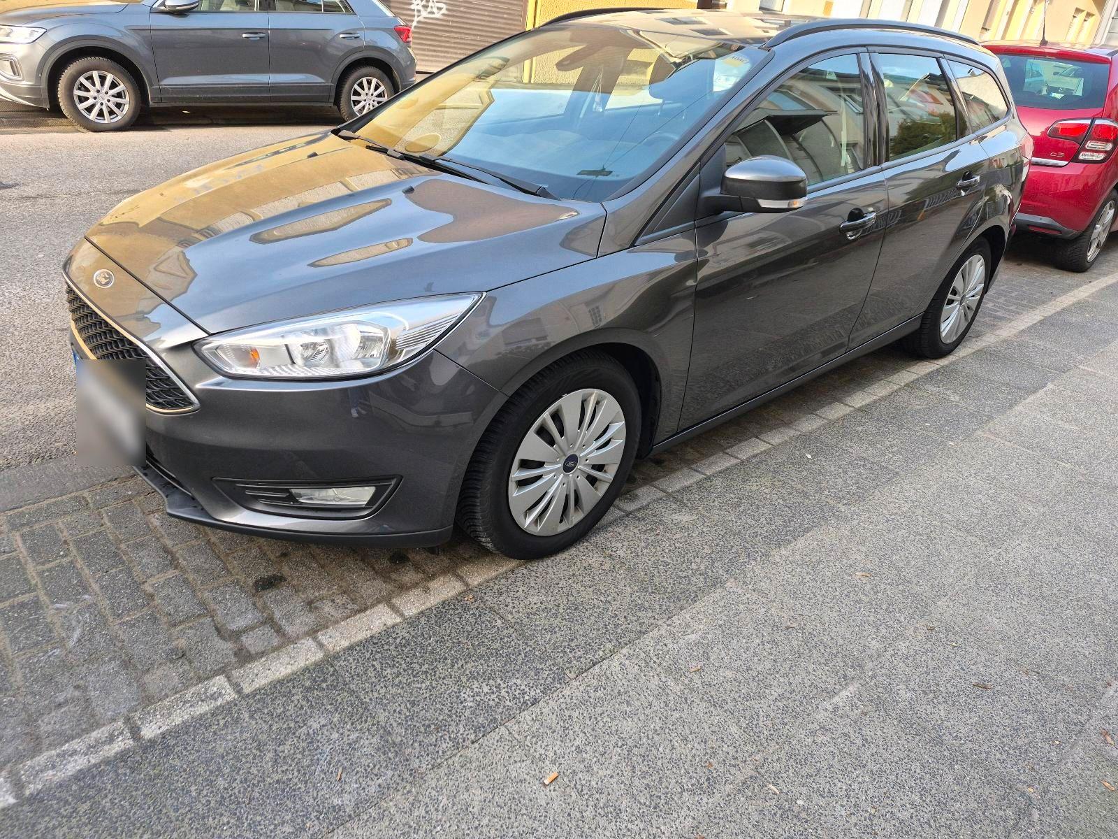 Ford Focus 2015 — photo 9