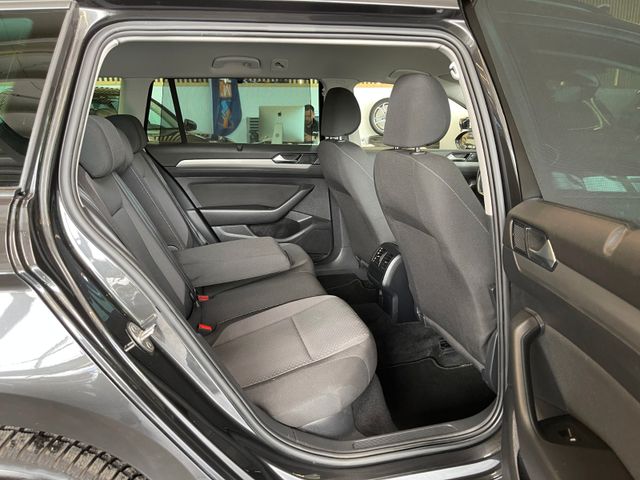 Volkswagen Passat Variant *LED*AHK*ACC*3ZONEN*1HAND*