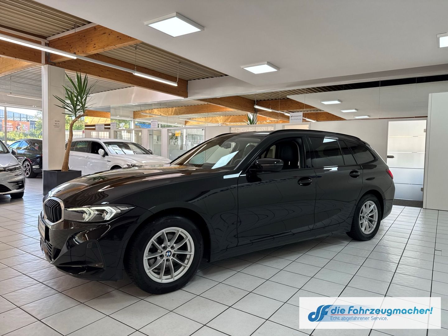 Fahrzeugabbildung BMW 320 d Touring  Navi Digitales Cockpit LED El. He