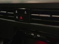 VW Golf VIII|SHZ|LHZ|LED|AHK|Massage|Kamera|Navi