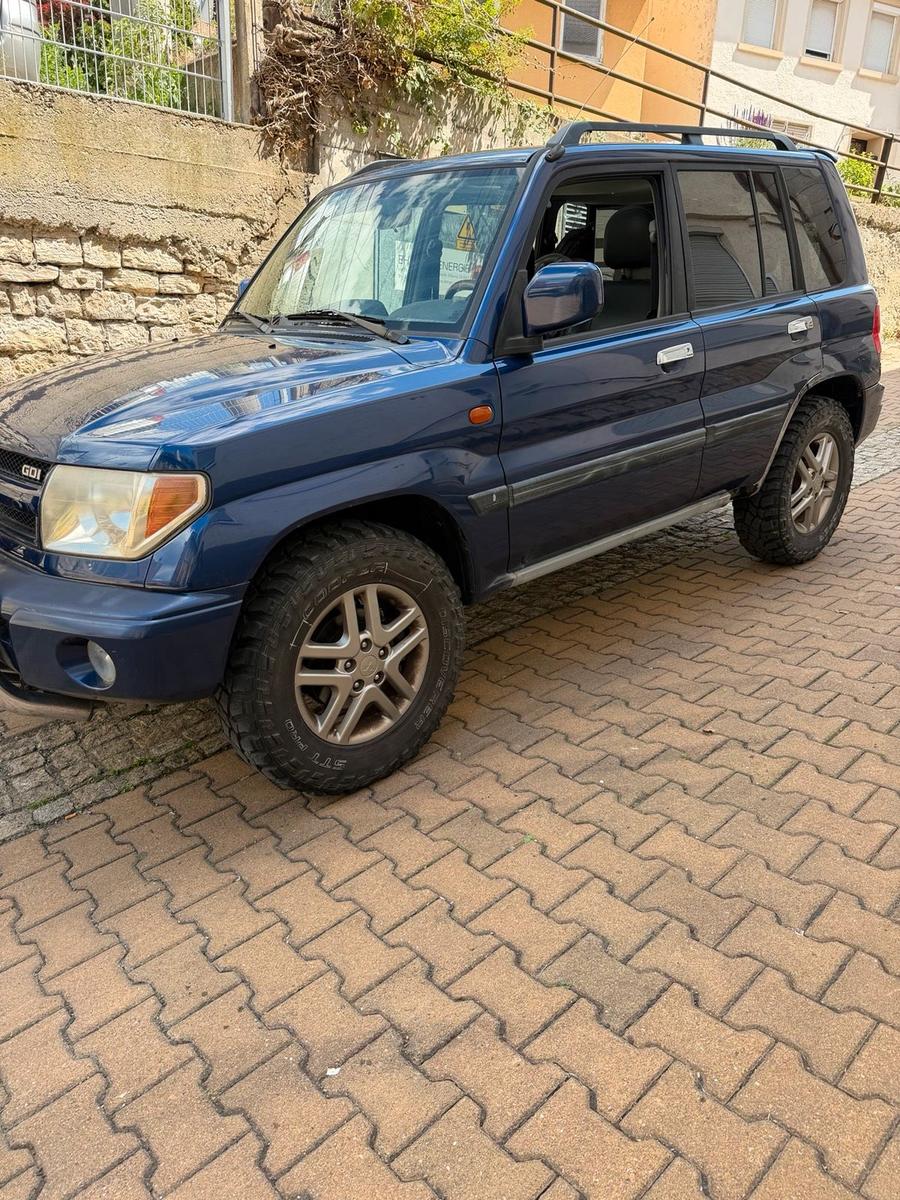 Mitsubishi Pajero 2005 — engine 129 HP (95kW)
