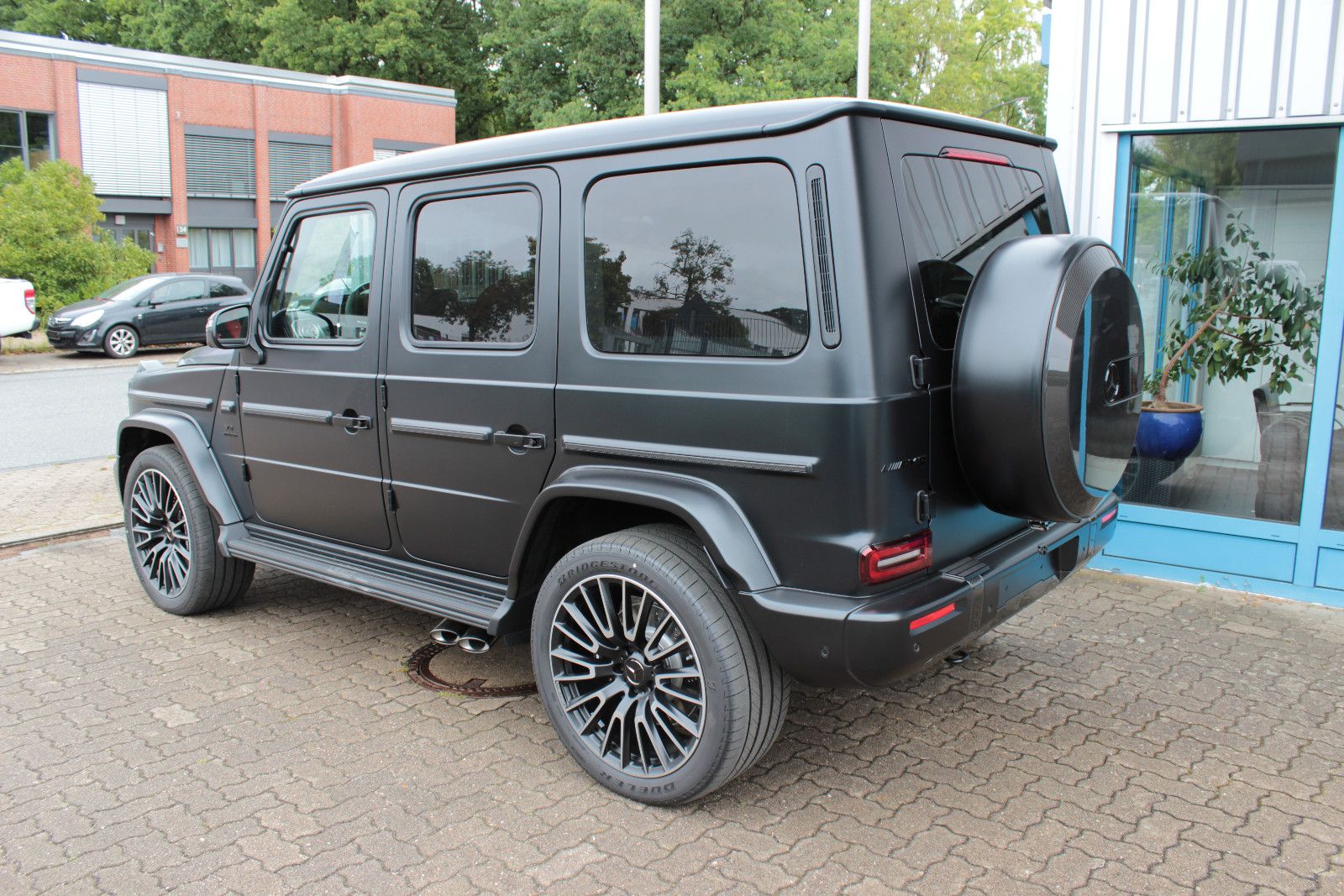 Fahrzeugabbildung Mercedes-Benz G 63 AMG*MY27* *SUPERIOR* *CARBON*