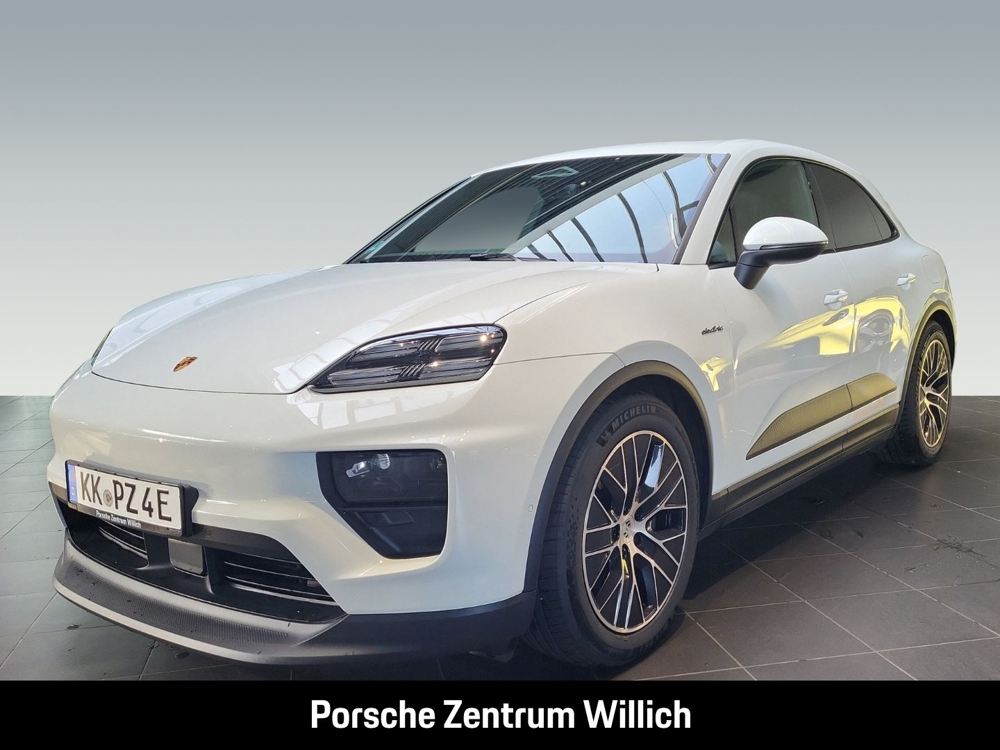 Porsche Macan LED-Matrix Abstandstempomat Luftfederung