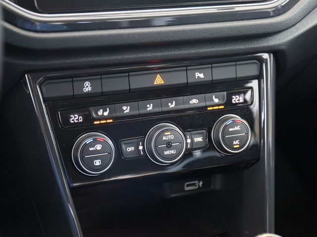 Volkswagen T-Roc 1.5TSI LED SITZHZ NAVI PDC ACC 18ZOLL